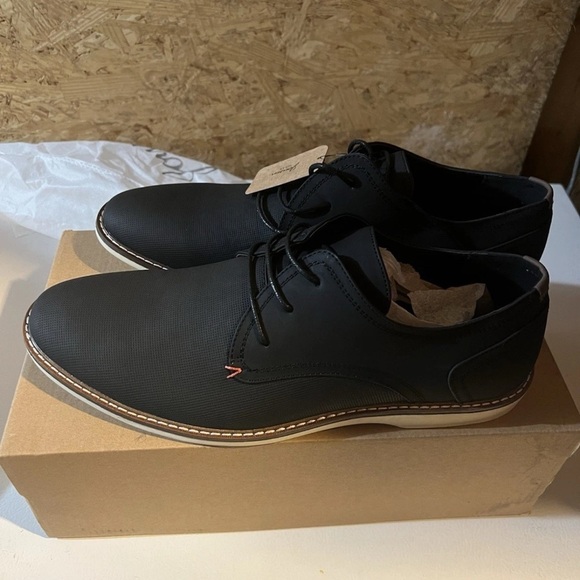 Black Men\'s Lace-Up Shoes New